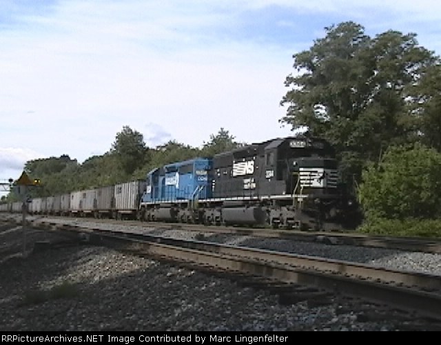 NS 3344 with the coal train